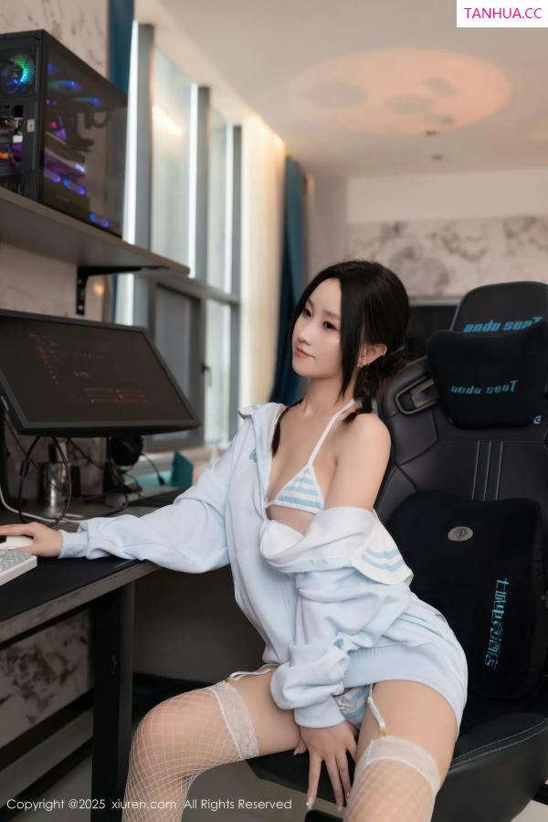   [XiuRen]高清写真图 2025.09.17 No.10778 杏子Yada 甜美笑容第8张图片